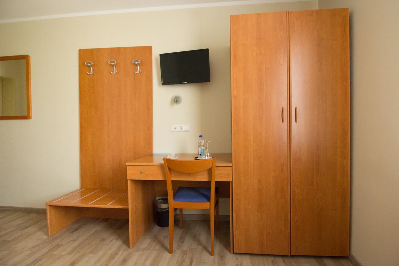 Hotel Reutlinger Hof Ройтлинген Экстерьер фото